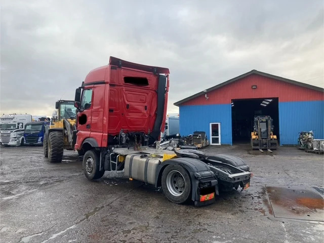 Mercedes Actros 1851 - Tegljač: slika 4 Mercedes Actros 1851 - Tegljač: slika 4