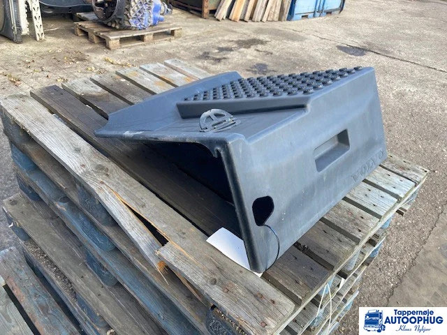 Volvo Batterilåg – Volvo 22078082 - Baterija za Kamion: slika 2 Volvo Batterilåg – Volvo 22078082 - Baterija za Kamion: slika 2