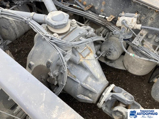 Volvo FH500 TC 8X2 - Kamion sa golom šasijom i zatvorenom kabinom: slika 5 Volvo FH500 TC 8X2 - Kamion sa golom šasijom i zatvorenom kabinom: slika 5