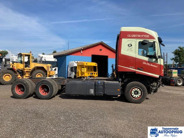 Volvo FH540 6X4 - Kamion sa golom šasijom i zatvorenom kabinom: slika 3 Volvo FH540 6X4 - Kamion sa golom šasijom i zatvorenom kabinom: slika 3