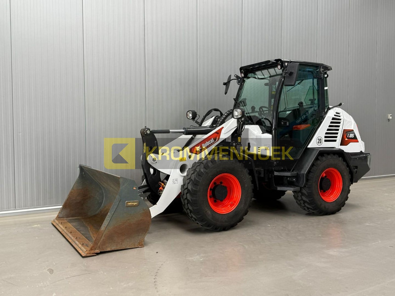 Bobcat L 85 - Utovarivač točkaš: slika 2 Bobcat L 85 - Utovarivač točkaš: slika 2