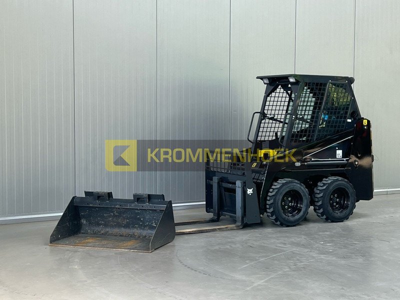 Bobcat S 70 - Mini utovarivač: slika 2 Bobcat S 70 - Mini utovarivač: slika 2