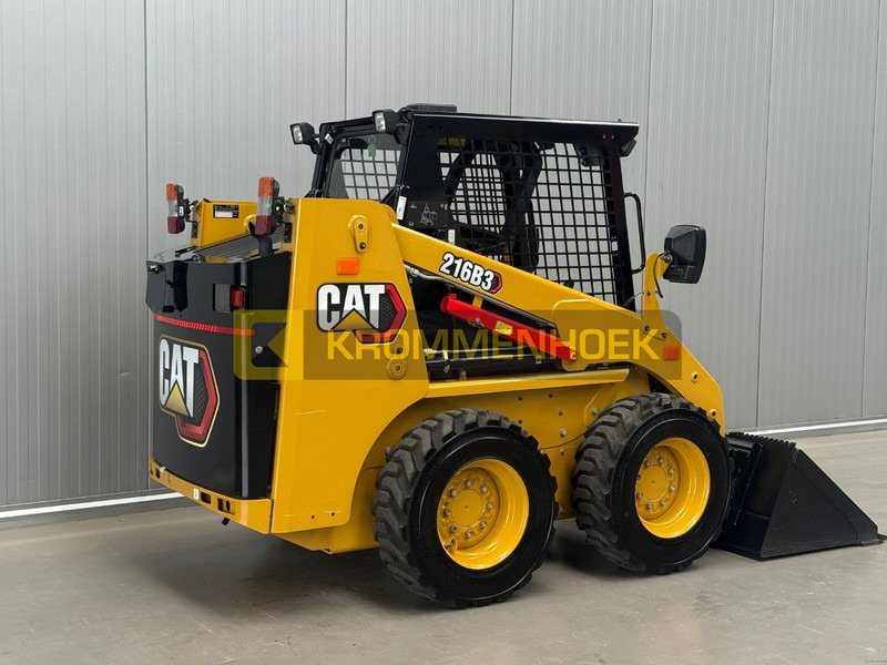 Caterpillar 216 B3 - Mini utovarivač: slika 4 Caterpillar 216 B3 - Mini utovarivač: slika 4