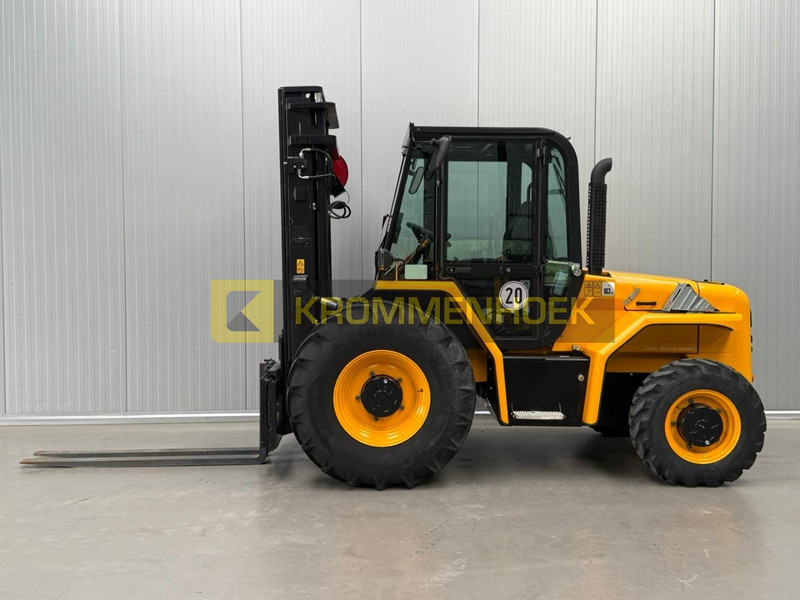 JCB 940 - Terenski viljuškar: slika 1 JCB 940 - Terenski viljuškar: slika 1