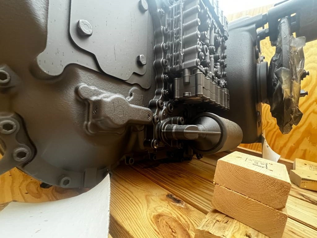 Hidraulika za Poljoprivredna mašina novi CNH Powershift - CNH / ZF - 4WG190 ZF: slika 11