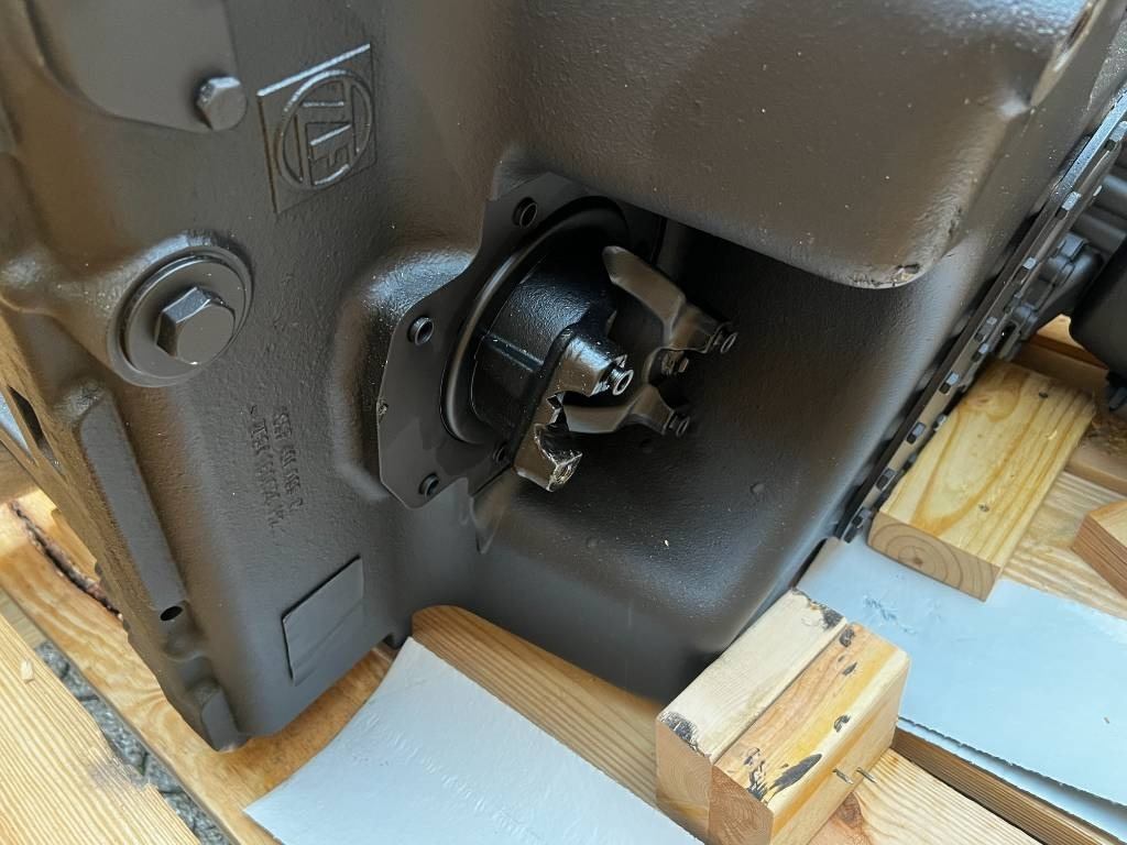 Hidraulika za Poljoprivredna mašina novi CNH Powershift - CNH / ZF - 4WG190 ZF: slika 7