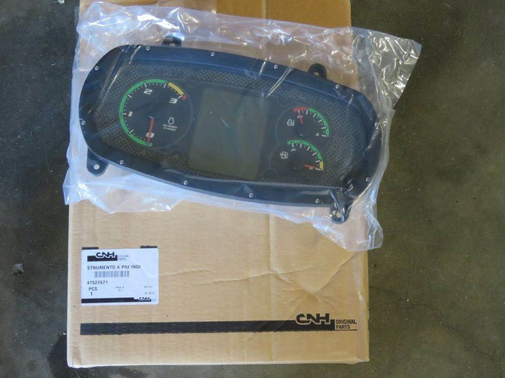 Case FARMALL 85C 95C 105C 115C - Komandna tabla za Poljoprivredna mašina: slika 1 Case FARMALL 85C 95C 105C 115C - Komandna tabla za Poljoprivredna mašina: slika 1