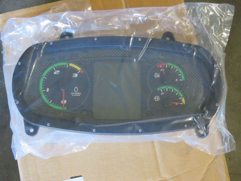 Case FARMALL 85C 95C 105C 115C - Komandna tabla za Poljoprivredna mašina: slika 3 Case FARMALL 85C 95C 105C 115C - Komandna tabla za Poljoprivredna mašina: slika 3