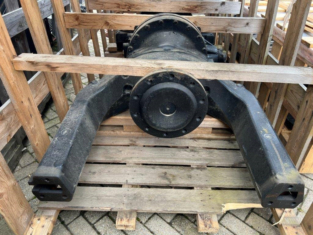 Case IH Case IH Front axle Steiger 470 Quadtrac, Steiger 5 - Prednja osovina za Traktor: slika 2 Case IH Case IH Front axle Steiger 470 Quadtrac, Steiger 5 - Prednja osovina za Traktor: slika 2