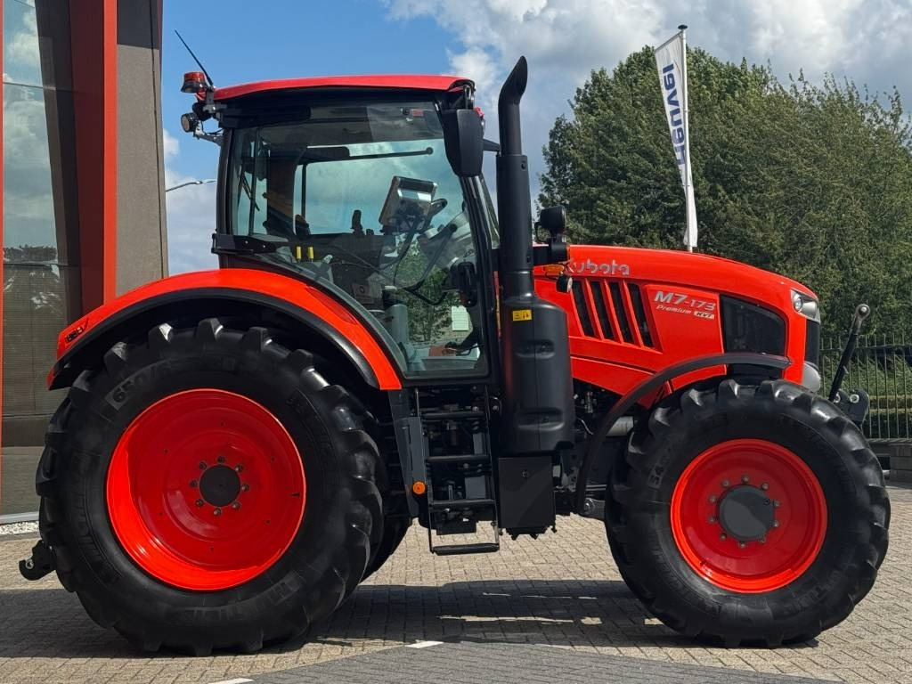 Traktor Kubota M7173 P-KVT, GPS RTK, frontlinkage + PTO, 2021!!: slika 10 Traktor Kubota M7173 P-KVT, GPS RTK, frontlinkage + PTO, 2021!!: slika 10