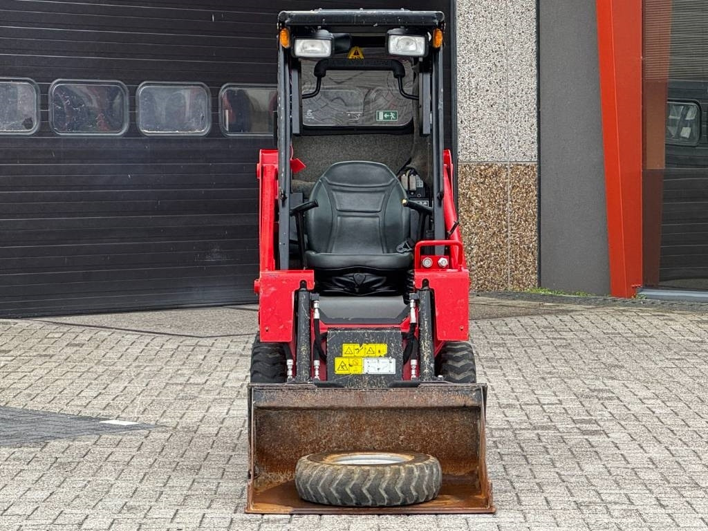 Manitou 850R, 2021, 365 hours! - Mini bager: slika 4 Manitou 850R, 2021, 365 hours! - Mini bager: slika 4