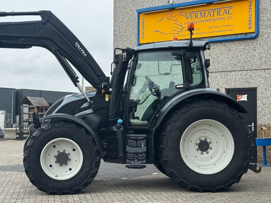 Valtra N174D, Frontlinkage + PTO, Frontloader, 3846 hours - Traktor: slika 3 Valtra N174D, Frontlinkage + PTO, Frontloader, 3846 hours - Traktor: slika 3