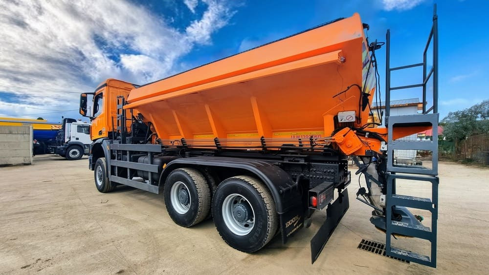 Mercedes-Benz AROCS 3333 6x6 - Kamion: slika 4 Mercedes-Benz AROCS 3333 6x6 - Kamion: slika 4