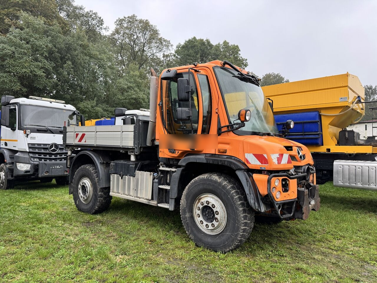 Korisno/ Posebno vozilo Mercedes-Benz Unimog U527: slika 8