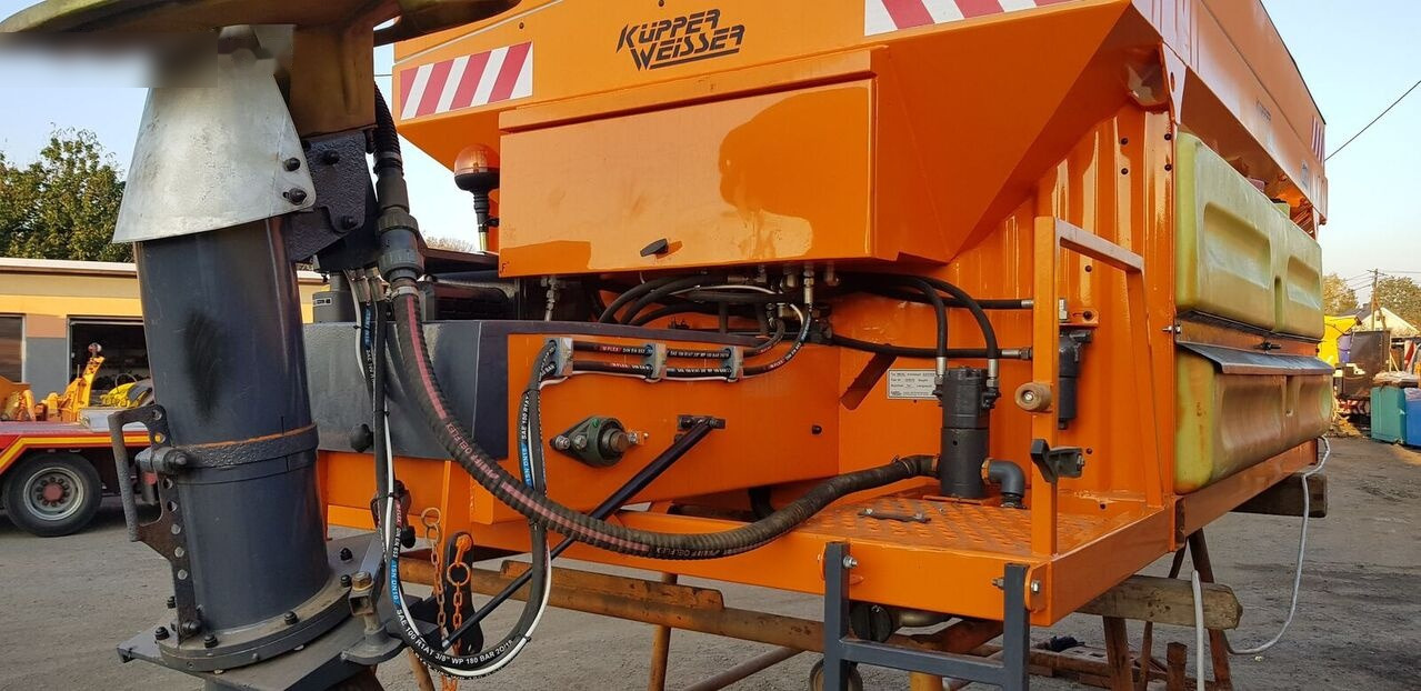 Schmidt KUPPER WEISSER 7m3 - Rasipač peska/ Soli za Korisno/ Posebno vozilo: slika 3 Schmidt KUPPER WEISSER 7m3 - Rasipač peska/ Soli za Korisno/ Posebno vozilo: slika 3