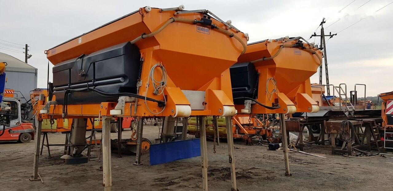 Schmidt Solarko piaskarka SCHMIDT STRATOS 5m3 20 - Rasipač peska/ Soli za Korisno/ Posebno vozilo: slika 1 Schmidt Solarko piaskarka SCHMIDT STRATOS 5m3 20 - Rasipač peska/ Soli za Korisno/ Posebno vozilo: slika 1