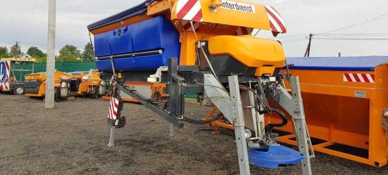 Schmidt Solarko piaskarka SCHMIDT STRATOS 5m3 - Rasipač peska/ Soli za Korisno/ Posebno vozilo: slika 1 Schmidt Solarko piaskarka SCHMIDT STRATOS 5m3 - Rasipač peska/ Soli za Korisno/ Posebno vozilo: slika 1