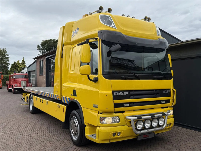 DAF CF 65.300 Towtruck Depannage Lier Brille Sleeper 640x242x104 cm - Šlep vozilo: slika 1 DAF CF 65.300 Towtruck Depannage Lier Brille Sleeper 640x242x104 cm - Šlep vozilo: slika 1