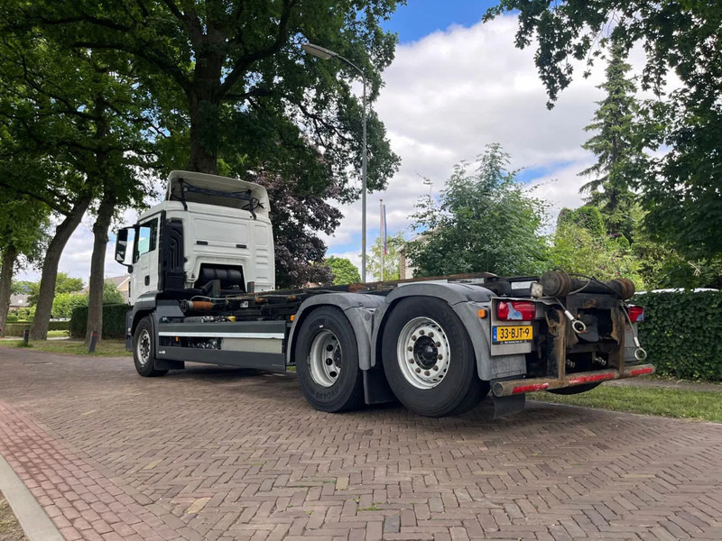 MAN TGS 26.420 CONTAINERSYSTEEM (kabels) MANUEL - Kamion za prevoz kontejnera/ Kamion sa promenjivim sandukom: slika 2 MAN TGS 26.420 CONTAINERSYSTEEM (kabels) MANUEL - Kamion za prevoz kontejnera/ Kamion sa promenjivim sandukom: slika 2