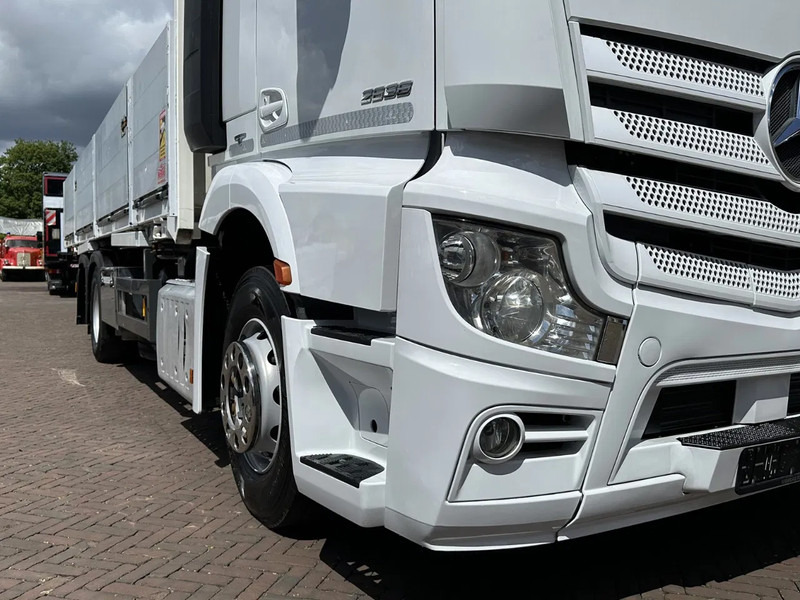 Mercedes-Benz Actros 2636 BDF OPEN LAADBAK CAMERA 380DKM - Kamion sa tovarnim sandukom: slika 5 Mercedes-Benz Actros 2636 BDF OPEN LAADBAK CAMERA 380DKM - Kamion sa tovarnim sandukom: slika 5