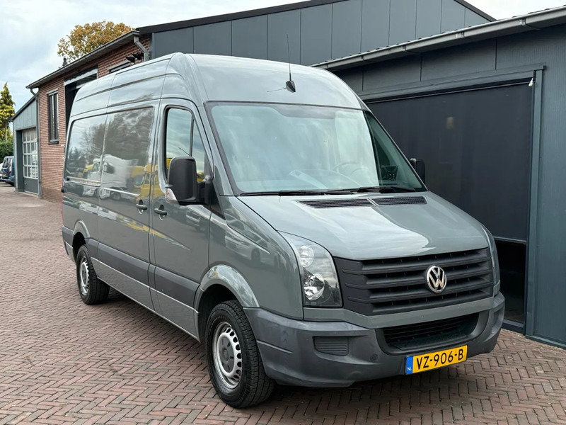 Volkswagen Crafter 50 2.0 136 PK 3 zits Airco Cruise Camera Nette Auto! 11/2015 - Furgon: slika 1 Volkswagen Crafter 50 2.0 136 PK 3 zits Airco Cruise Camera Nette Auto! 11/2015 - Furgon: slika 1