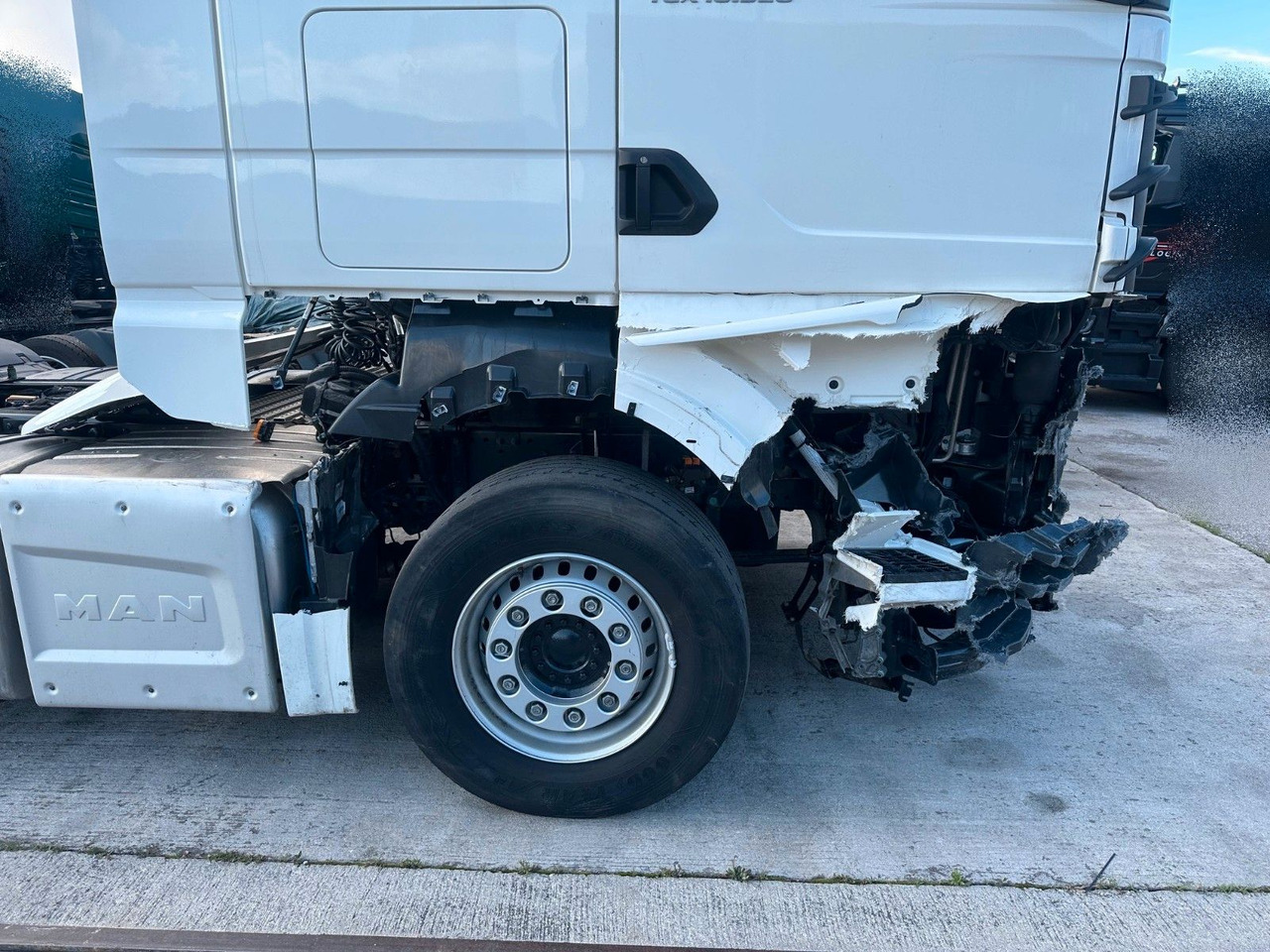 MAN TGX 1.520 4X2 BLS Intarder Klima - Tegljač: slika 3 MAN TGX 1.520 4X2 BLS Intarder Klima - Tegljač: slika 3