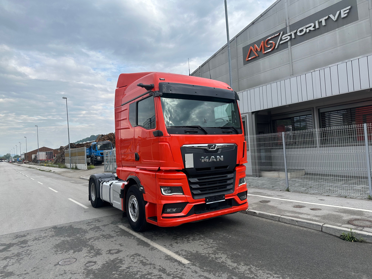 MAN TGX 18.520 4X2 LL Intarder Hydravlika ALU led TV - Tegljač: slika 1 MAN TGX 18.520 4X2 LL Intarder Hydravlika ALU led TV - Tegljač: slika 1