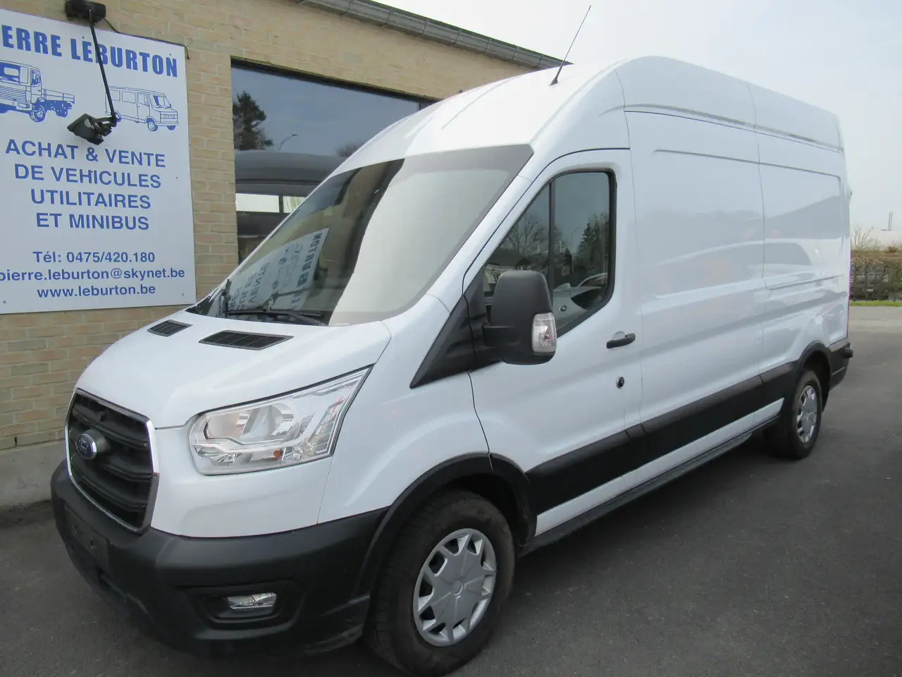Ford Transit L3H3 170CV NAVI CRUISE 21400€+TVA/BTW - Furgon: slika 1 Ford Transit L3H3 170CV NAVI CRUISE 21400€+TVA/BTW - Furgon: slika 1