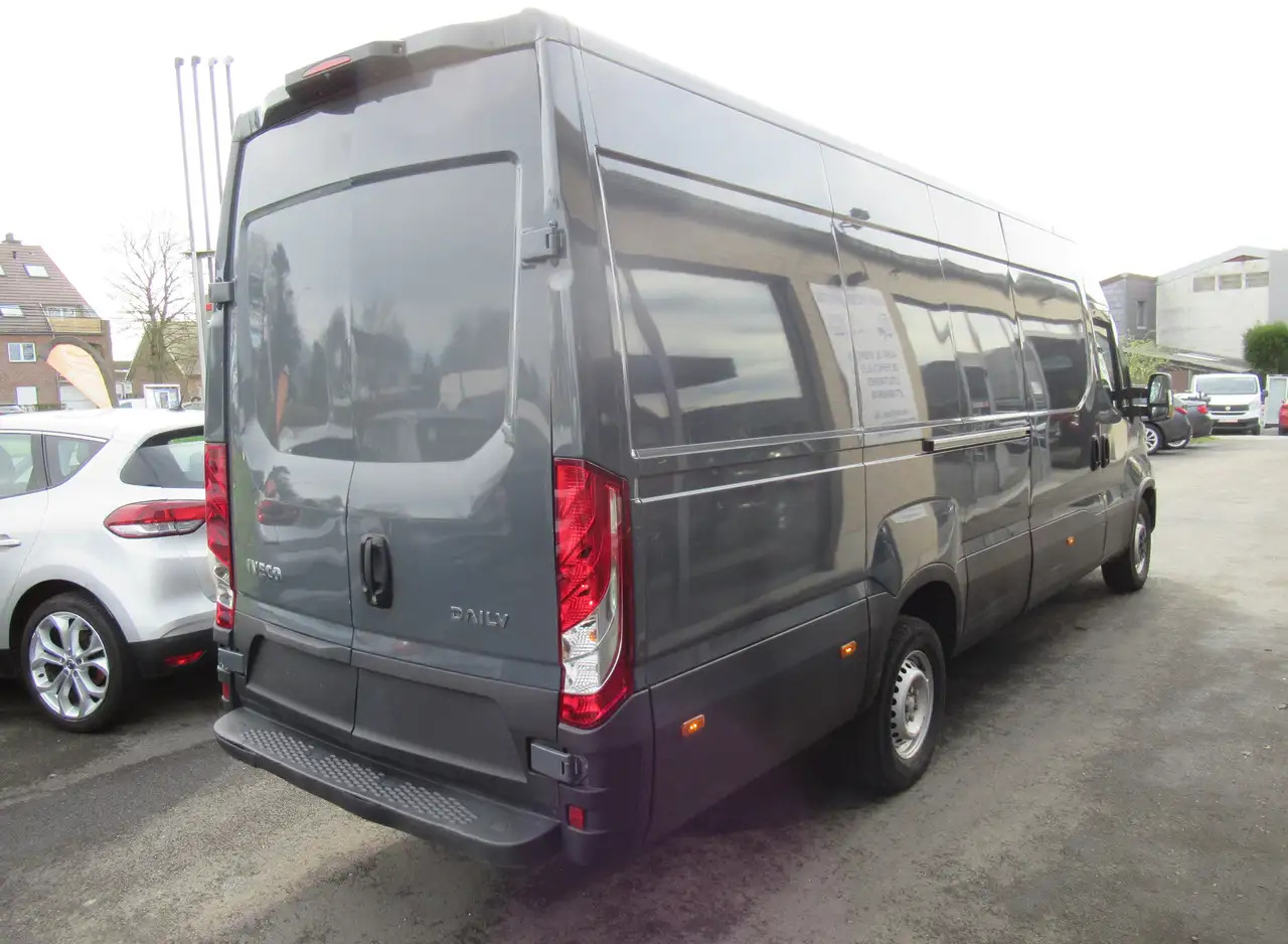 Iveco Daily L3h2 clim 23000€+tva/btw - Furgon: slika 2 Iveco Daily L3h2 clim 23000€+tva/btw - Furgon: slika 2