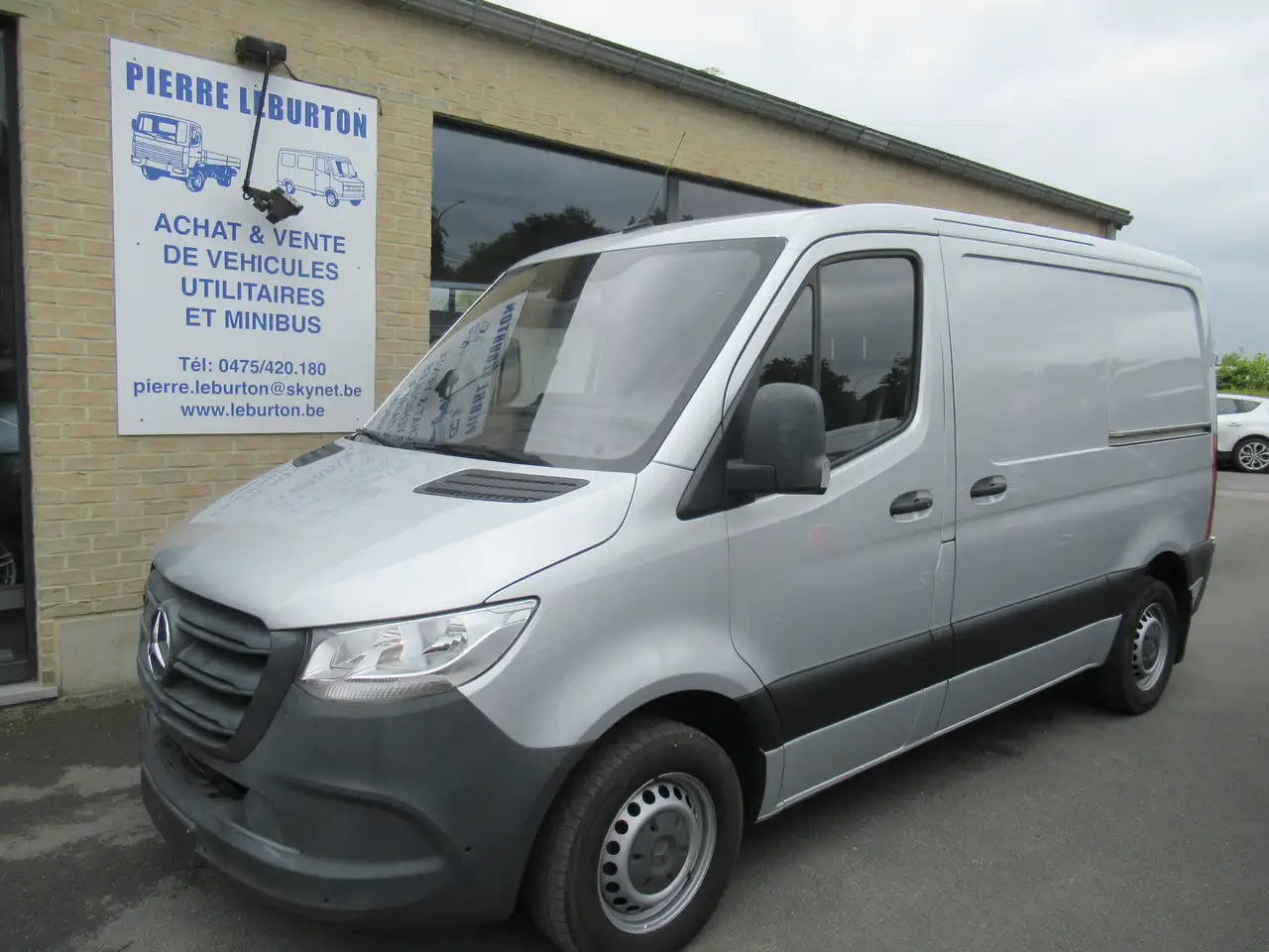 Mercedes-Benz Sprinter 2 PL, airco navi cruise cam 19800€+tva/btw - Furgon: slika 1 Mercedes-Benz Sprinter 2 PL, airco navi cruise cam 19800€+tva/btw - Furgon: slika 1