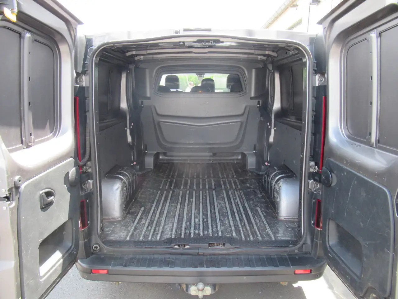 Renault Trafic L2 DBLE CAB NAVI CLIM 14000€+TVA/BTW - Furgon, Dostavno vozilo sa duplom kabinom: slika 5 Renault Trafic L2 DBLE CAB NAVI CLIM 14000€+TVA/BTW - Furgon, Dostavno vozilo sa duplom kabinom: slika 5