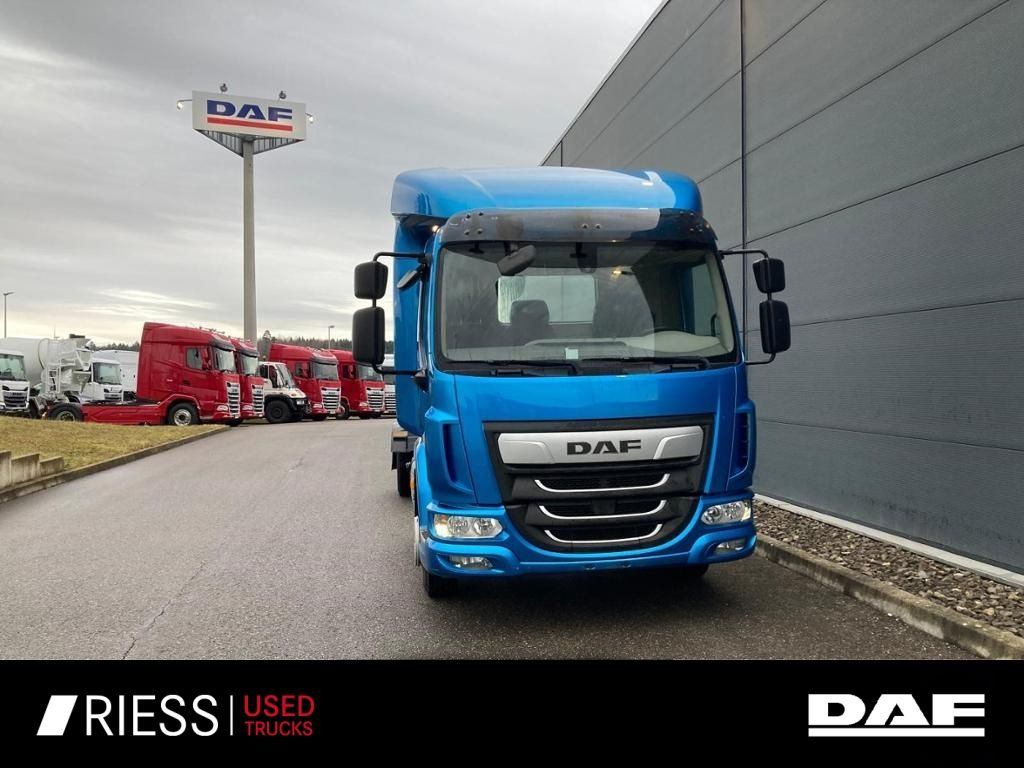 DAF LF 210 FA Standheizung / 5.00m Rd / 7.490kg DAF LF 210 FA Standheizung / 5.00m Rd / 7.490kg - Kamion sa golom šasijom i zatvorenom kabinom: slika 2 DAF LF 210 FA Standheizung / 5.00m Rd / 7.490kg DAF LF 210 FA Standheizung / 5.00m Rd / 7.490kg - Kamion sa golom šasijom i zatvorenom kabinom: slika 2