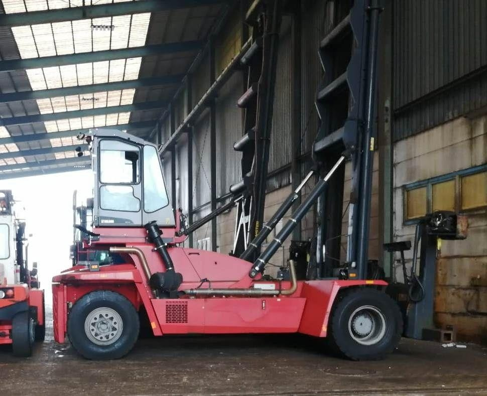 Kalmar DCF100-45E7 - Mašina za kontejenere: slika 3 Kalmar DCF100-45E7 - Mašina za kontejenere: slika 3