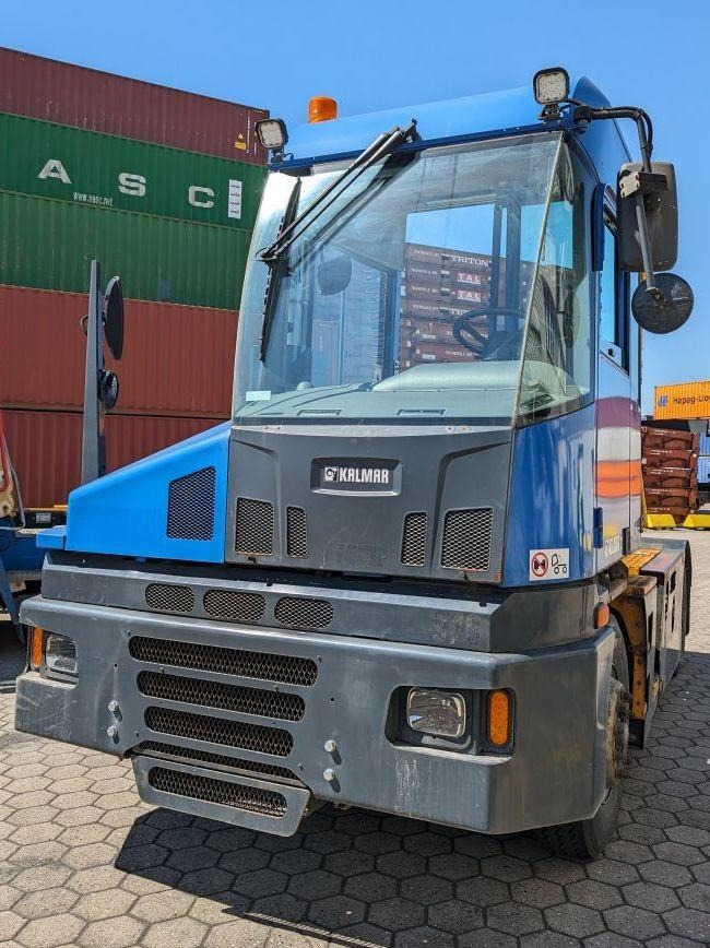 Kalmar T2 - Terminalni traktor: slika 1 Kalmar T2 - Terminalni traktor: slika 1