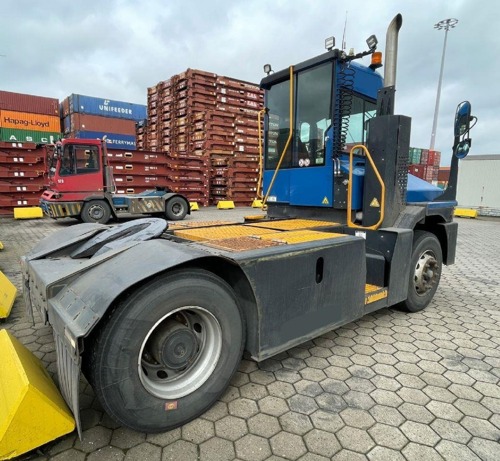 Kalmar T2 - Terminalni traktor: slika 3 Kalmar T2 - Terminalni traktor: slika 3