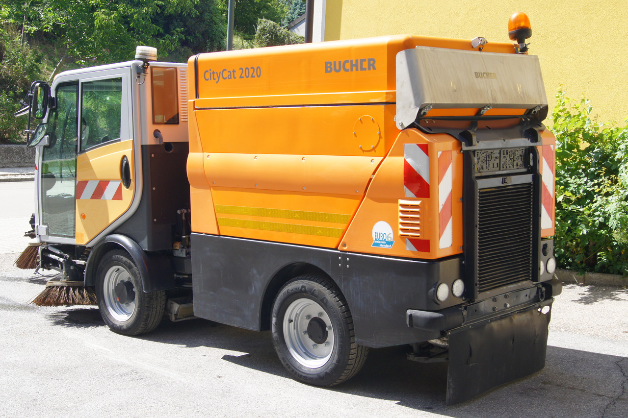 BUCHER BUCHER CityCat 2020 XL/Euro 6/L + R Kehrmaschine/Frontbesen - Autočistilica: slika 4 BUCHER BUCHER CityCat 2020 XL/Euro 6/L + R Kehrmaschine/Frontbesen - Autočistilica: slika 4