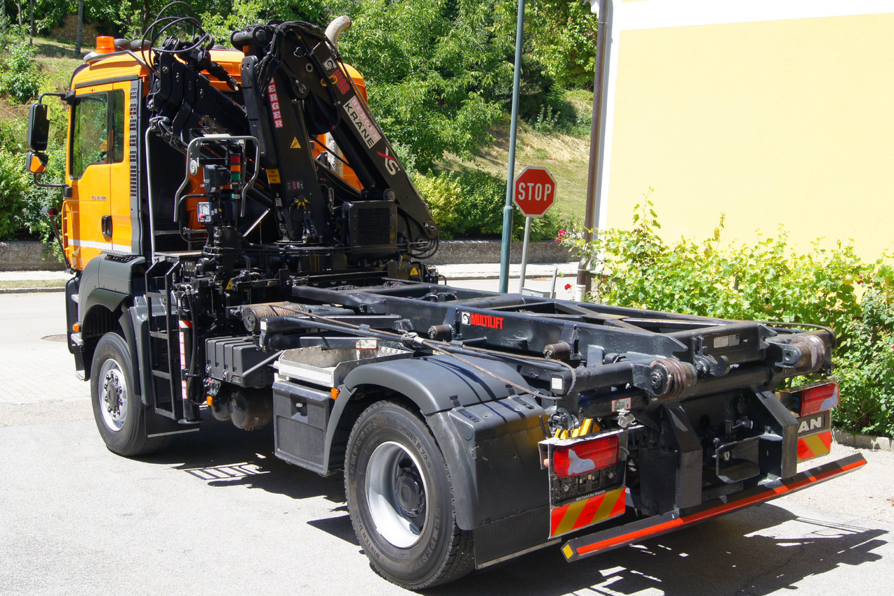 MAN TGA 18.360 BL 4x4/Euro 4/TÜV/HIAB 111/MULTILIFT/Winterdienst - Kamion sa hidrauličnom kukom, Kamion sa dizalicom: slika 4 MAN TGA 18.360 BL 4x4/Euro 4/TÜV/HIAB 111/MULTILIFT/Winterdienst - Kamion sa hidrauličnom kukom, Kamion sa dizalicom: slika 4