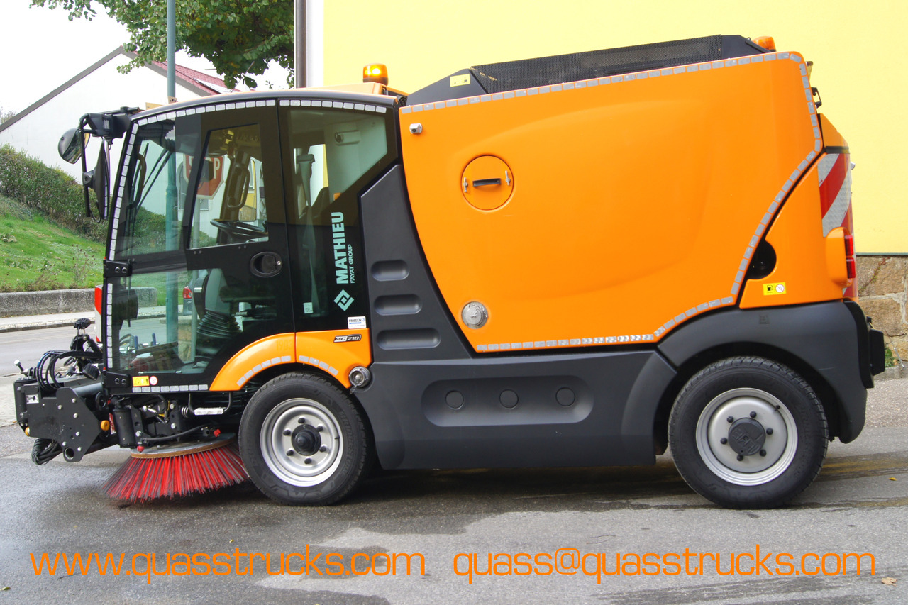 MATHIEU Azura Flex MC210 3-rd brush / EURO 6 / TÜV - Autočistilica: slika 4 MATHIEU Azura Flex MC210 3-rd brush / EURO 6 / TÜV - Autočistilica: slika 4