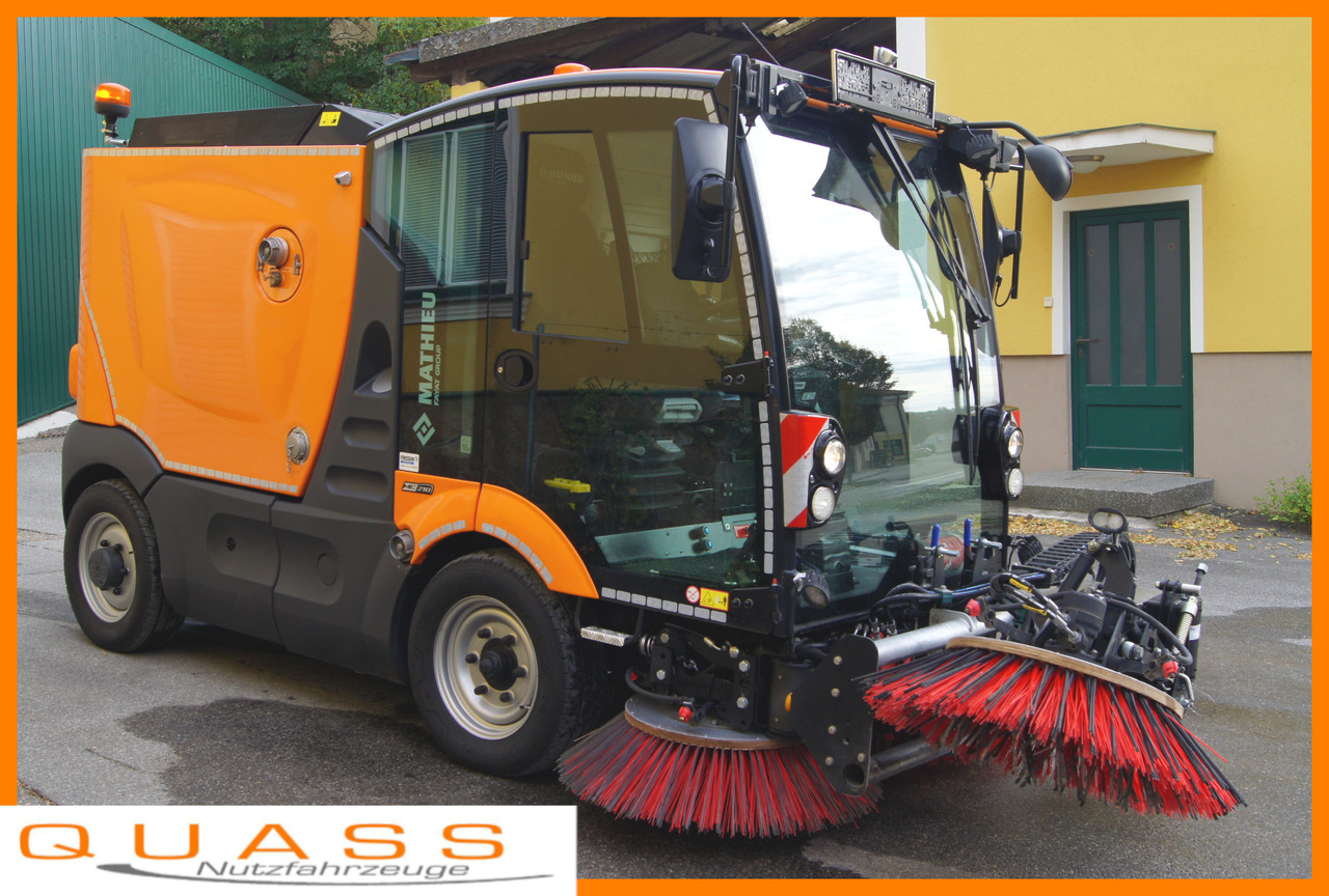 MATHIEU Azura Flex MC210 3-rd brush / EURO 6 / TÜV - Autočistilica: slika 1 MATHIEU Azura Flex MC210 3-rd brush / EURO 6 / TÜV - Autočistilica: slika 1
