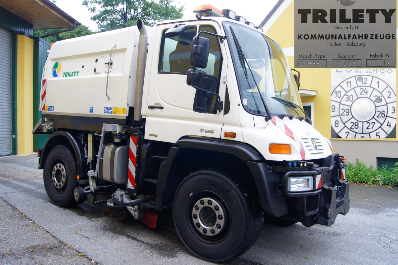 MERCEDES-BENZ Unimog U400 + TRILETY Kehrmaschine/TÜV/EUR4/Leistungshydraulik - Autočistilica: slika 2 MERCEDES-BENZ Unimog U400 + TRILETY Kehrmaschine/TÜV/EUR4/Leistungshydraulik - Autočistilica: slika 2