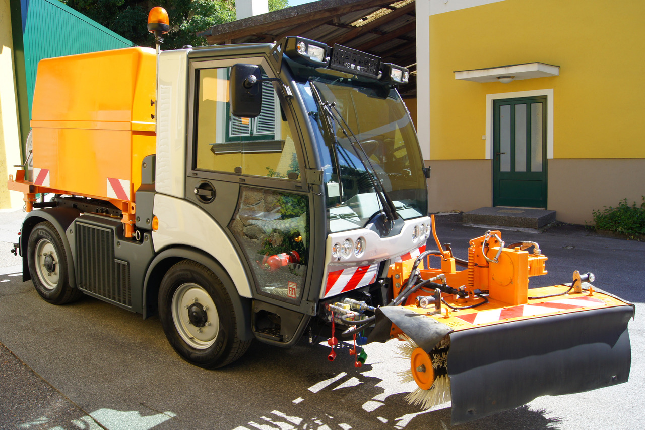 MULTICAR TREMO X56 Carrier CS/4x4/Euro 5/Besen/Wasserfass - Autočistilica: slika 5 MULTICAR TREMO X56 Carrier CS/4x4/Euro 5/Besen/Wasserfass - Autočistilica: slika 5
