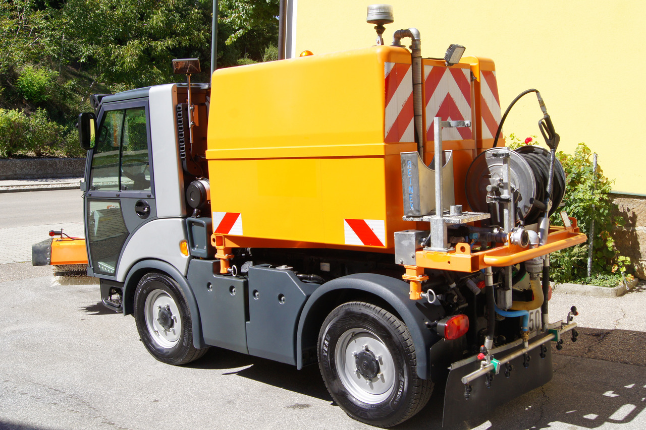 MULTICAR TREMO X56 Carrier CS/4x4/Euro 5/Besen/Wasserfass - Dostavno vozilo istovarivač: slika 3 MULTICAR TREMO X56 Carrier CS/4x4/Euro 5/Besen/Wasserfass - Dostavno vozilo istovarivač: slika 3