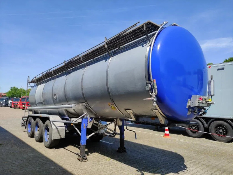 Burg 26165 liter Tankoplegger 1 kamer MET RVS Pomp - Poluprikolica cisterna: slika 4 Burg 26165 liter Tankoplegger 1 kamer MET RVS Pomp - Poluprikolica cisterna: slika 4