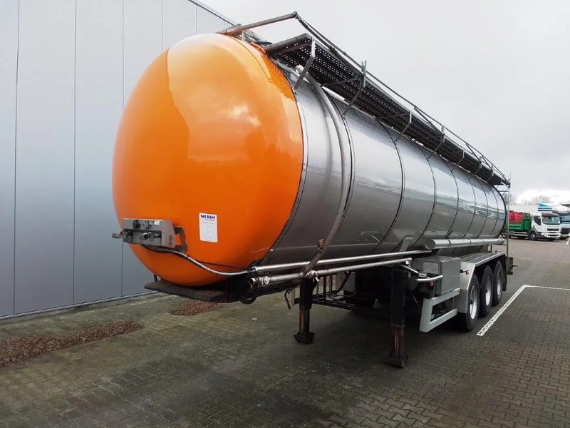 Burg 30000 liter 3 kamer tankoplegger - Poluprikolica cisterna: slika 1 Burg 30000 liter 3 kamer tankoplegger - Poluprikolica cisterna: slika 1