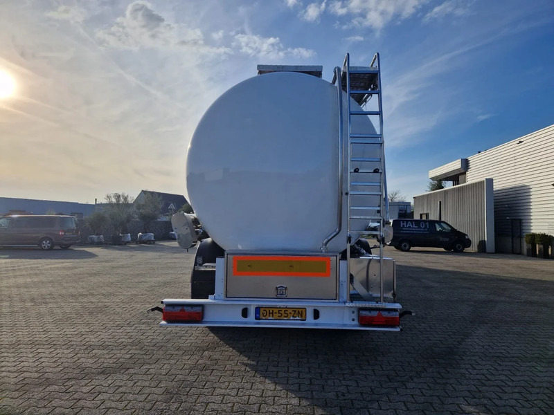 Feldbinder 38000 liter 3 kamer tankoplegger met CIP Leiding - Poluprikolica cisterna: slika 3 Feldbinder 38000 liter 3 kamer tankoplegger met CIP Leiding - Poluprikolica cisterna: slika 3