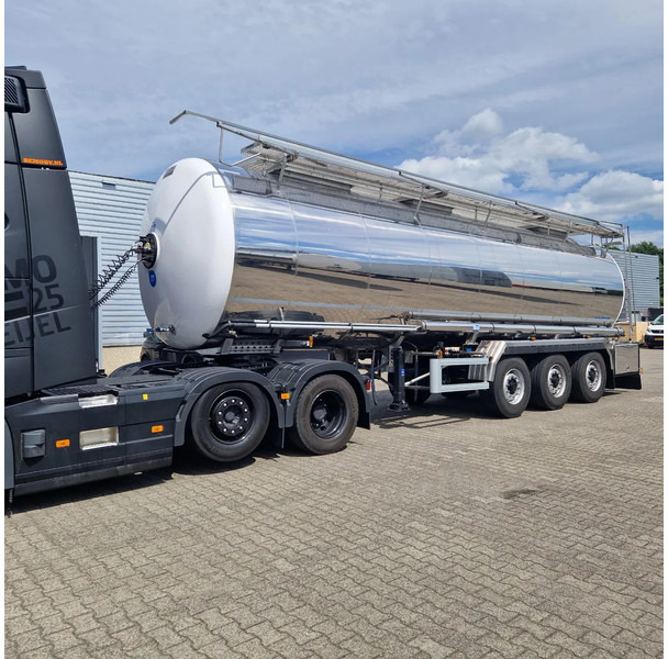 Magyar 36000 liter 1 kamer levensmiddelen tankoplegger TE HUUR / TE KOOP - Poluprikolica cisterna: slika 1 Magyar 36000 liter 1 kamer levensmiddelen tankoplegger TE HUUR / TE KOOP - Poluprikolica cisterna: slika 1