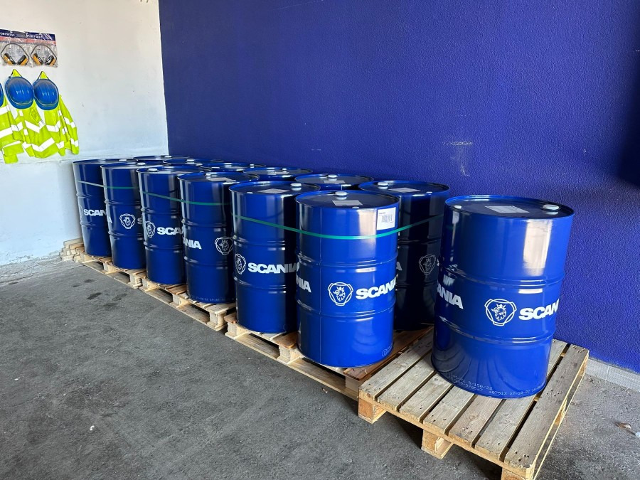 SCANIA ENGINE OIL LDF3 208LT - 2021363 - Motorno ulje i proizvodi za održavanje automobila: slika 1 SCANIA ENGINE OIL LDF3 208LT - 2021363 - Motorno ulje i proizvodi za održavanje automobila: slika 1