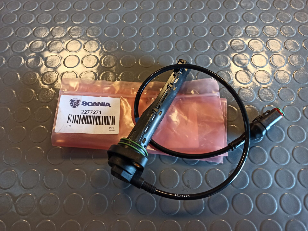 SCANIA SENSOR - 2277271 - Senzor za Kamion: slika 1 SCANIA SENSOR - 2277271 - Senzor za Kamion: slika 1