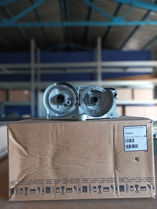 VOLVO FUEL FILTER HOUSING 21900860, 21032642 - Filter za gorivo za Kamion: slika 1 VOLVO FUEL FILTER HOUSING 21900860, 21032642 - Filter za gorivo za Kamion: slika 1