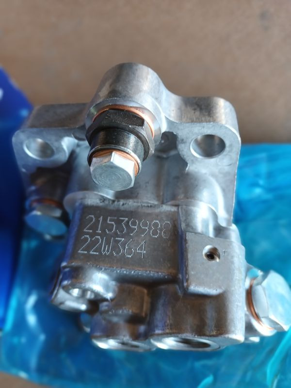VOLVO FUEL PUMP 21539988 - Pumpa za gorivo za Kamion: slika 3 VOLVO FUEL PUMP 21539988 - Pumpa za gorivo za Kamion: slika 3